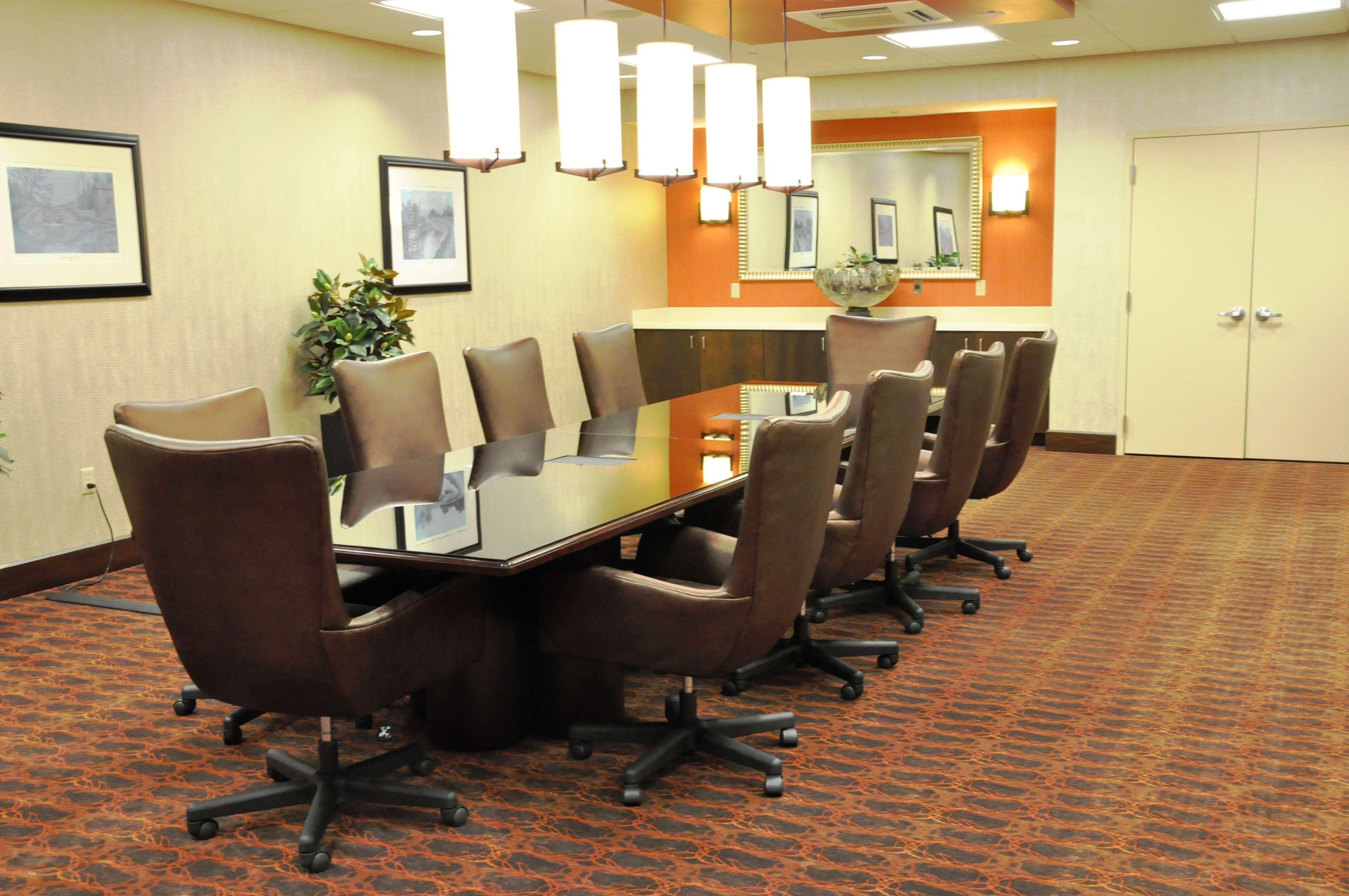 Hampton Inn & Suites Cincinnati / Uptown - University Area Faciliteiten foto
