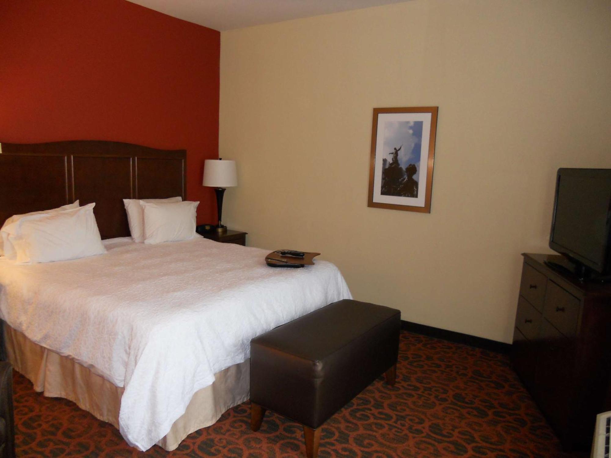 Hampton Inn & Suites Cincinnati / Uptown - University Area Buitenkant foto