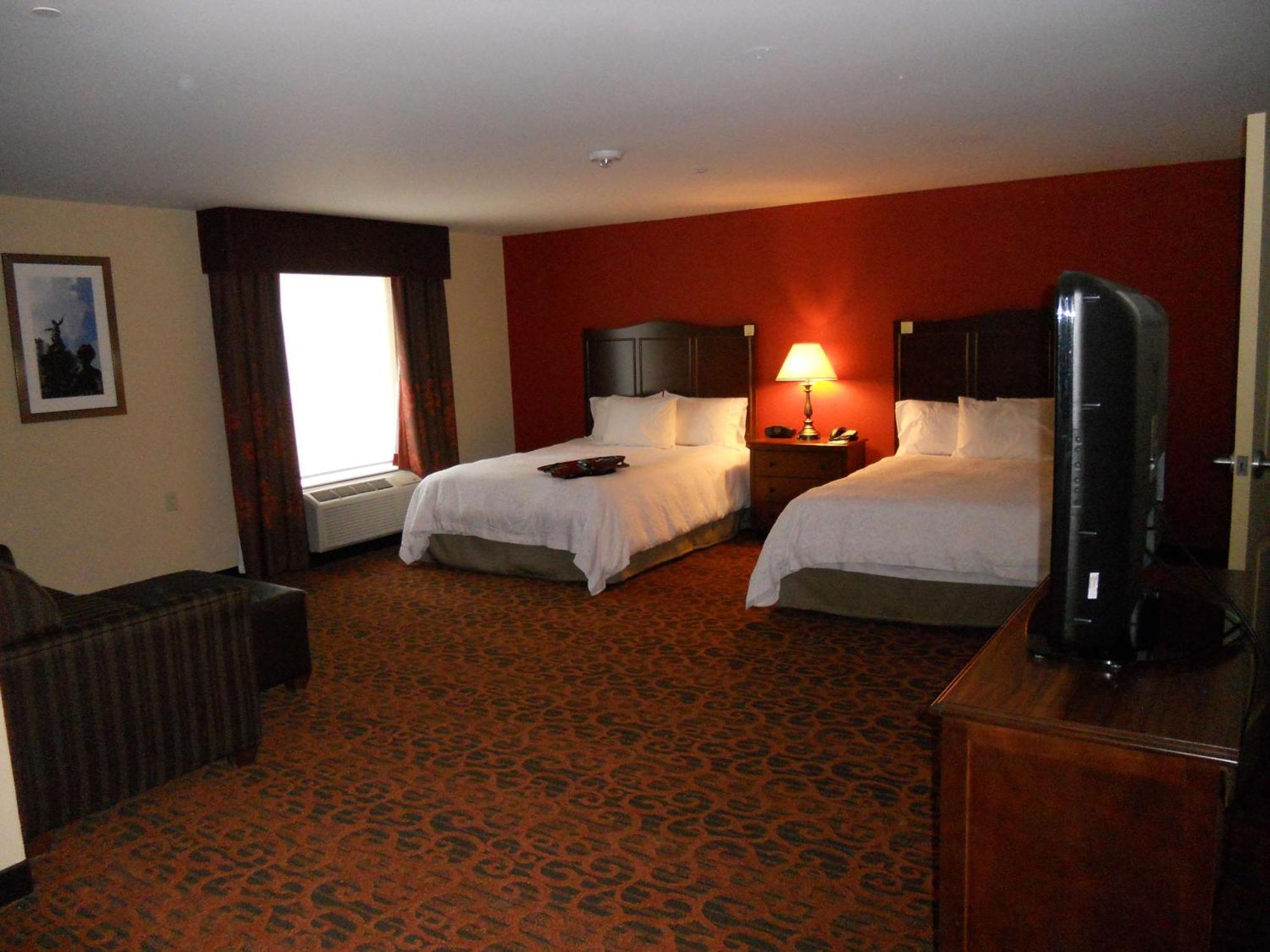 Hampton Inn & Suites Cincinnati / Uptown - University Area Buitenkant foto